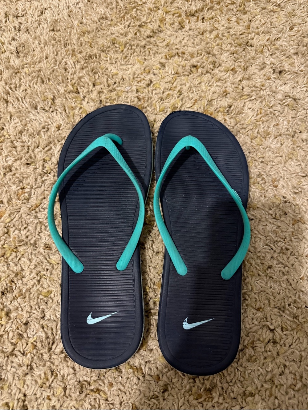 Women’s Nike flip-flops
